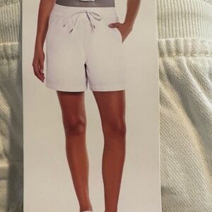 Women's Pull-On Shorts Ivory White Casual Comfy Drawstring Waist Size M‎